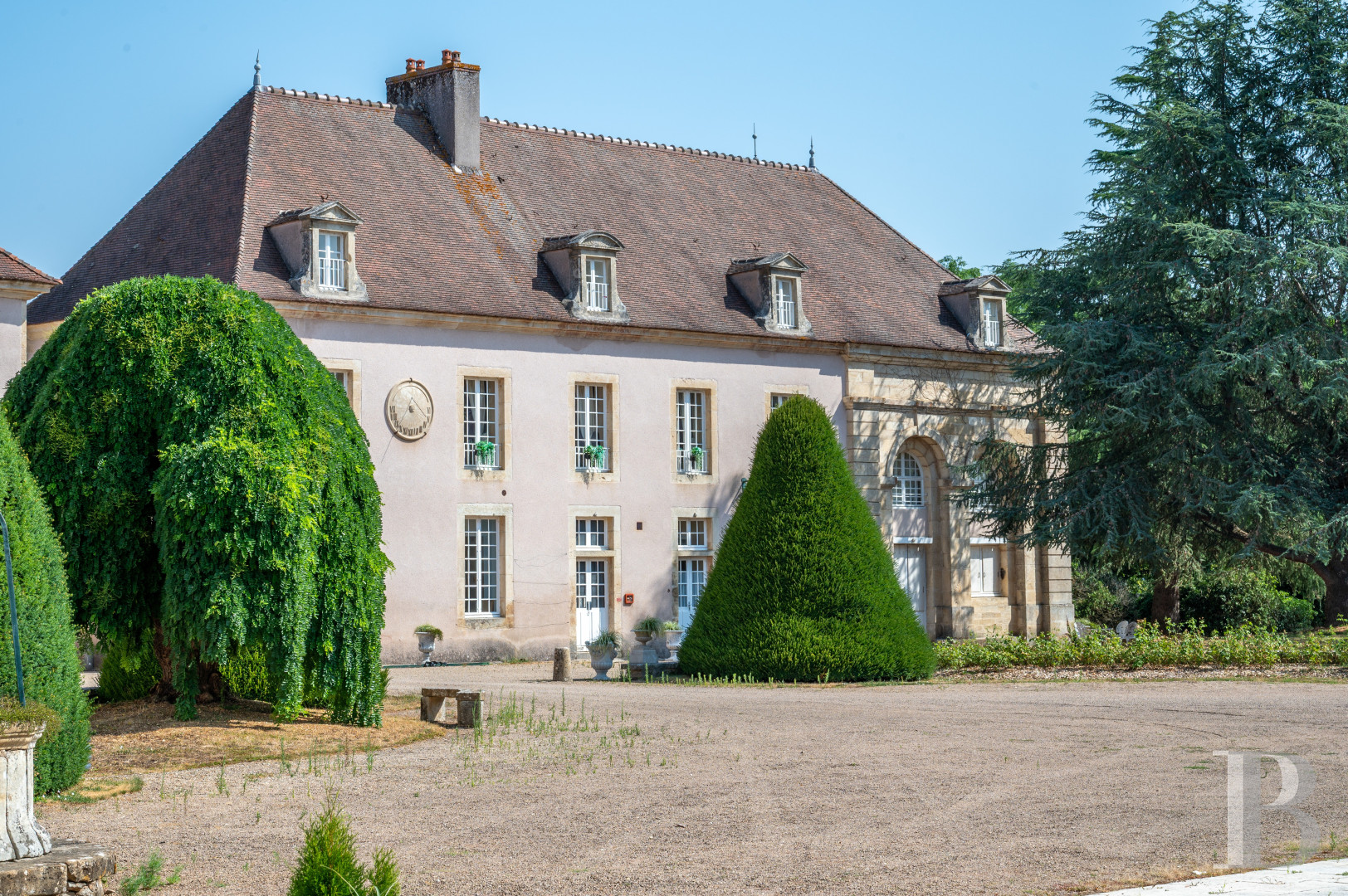 Dans l’Yonne, à équidistance de Paris, Lyon et Genève, une ancienne place forte médiévale et son parc aménagés pour accueillir calmes séjours et grands événements  - photo  n°7